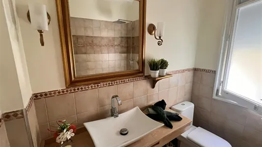 Rooms in Madrid Retiro - photo 9