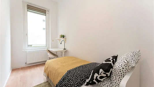 Rooms in Berlin Charlottenburg-Wilmersdorf - photo 3