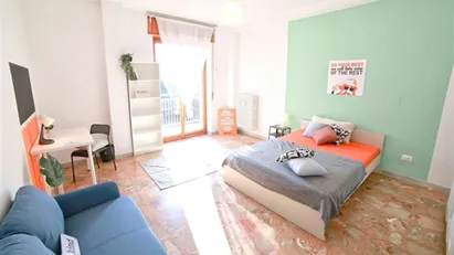 Room for rent in Lecco, Lombardia