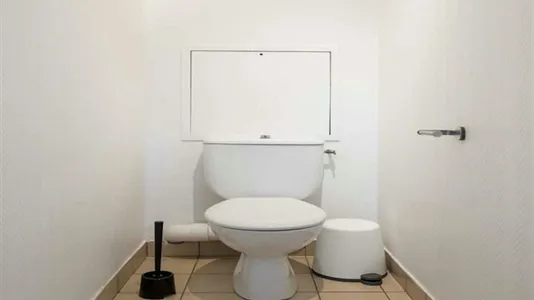 Rooms in Lyon - photo 9