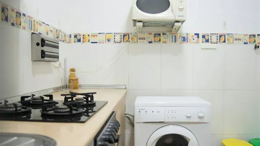 Rooms in Barcelona Eixample - photo 10