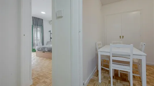 Rooms in Madrid Chamartín - photo 10