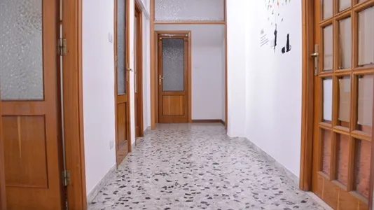 Rooms in Cagliari - photo 9