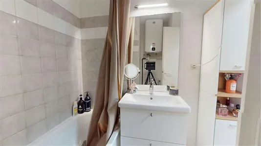 Apartments in Lyon - photo 8