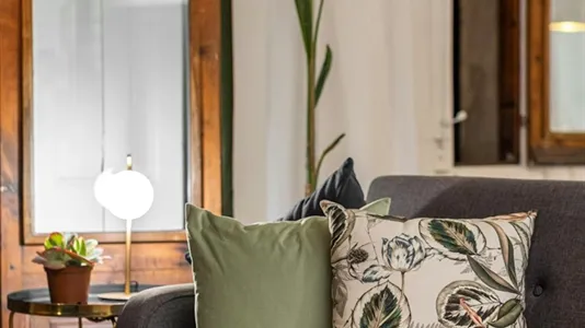 Rooms in Barcelona Ciutat Vella - photo 8