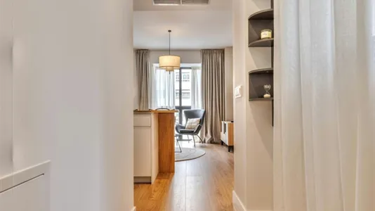 Apartments in Madrid Chamberí - photo 5