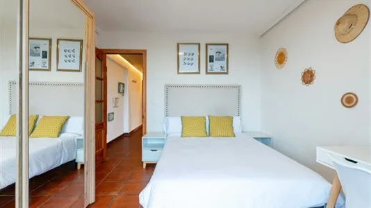 Rooms in San Juan de Aznalfarache - photo 9