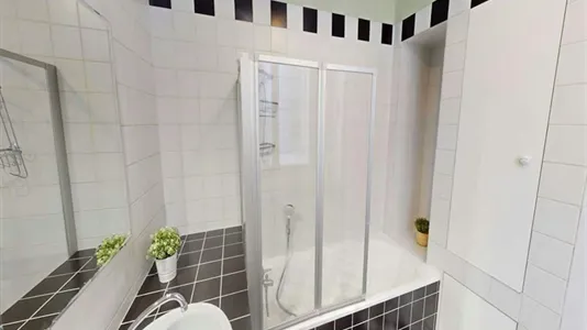 Rooms in Lyon - photo 8