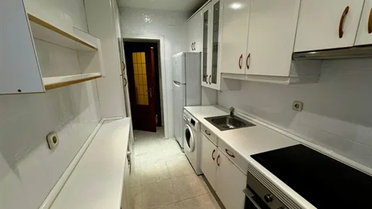 Rooms in Madrid Tetuán - photo 10