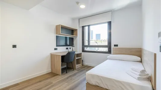 Rooms in Madrid Moncloa-Aravaca - photo 6