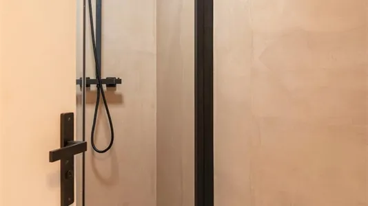 Rooms in Paris 20ème arrondissement - photo 4