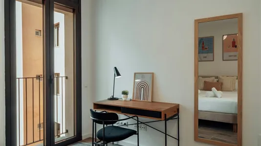 Apartments in Barcelona Ciutat Vella - photo 9