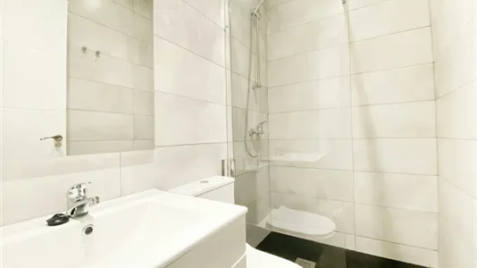 Rooms in Madrid Moncloa-Aravaca - photo 4
