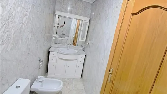 Rooms in Albacete - photo 7