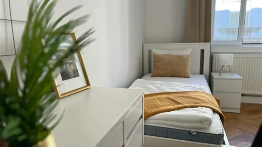 Rooms in Wien Neubau - photo 2