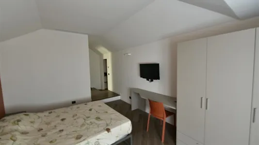 Rooms in Genoa - photo 4