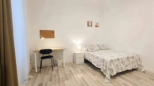 Rooms in Madrid Centro - photo 4
