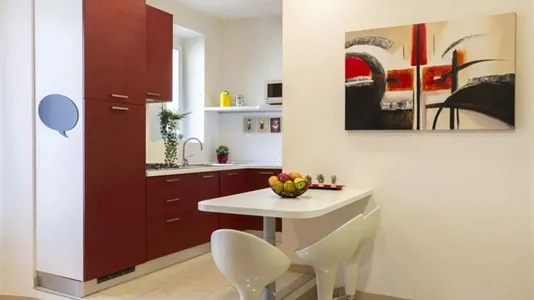 Apartments in Milano Zona 6 - Barona, Lorenteggio - photo 2