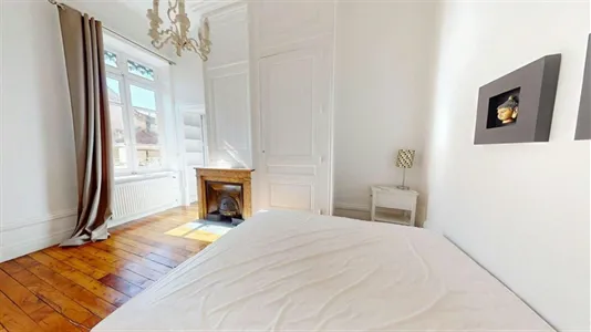 Rooms in Lyon - photo 4