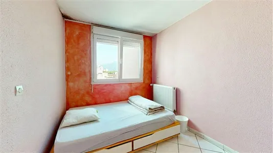 Rooms in Grenoble - photo 4