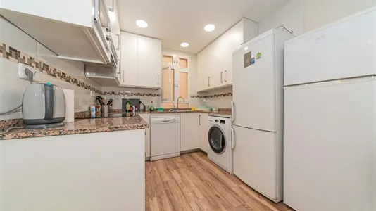 Rooms in Madrid Retiro - photo 8