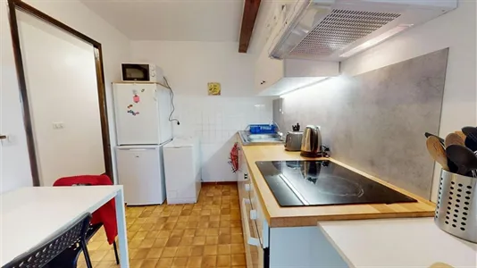 Rooms in Chambéry - photo 10