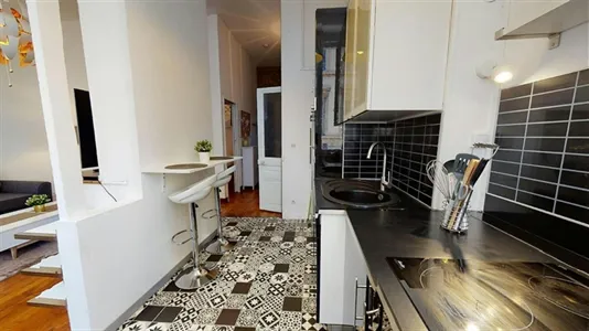 Apartments in Lyon - photo 6