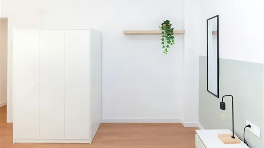 Rooms in Valencia L'Eixample - photo 5
