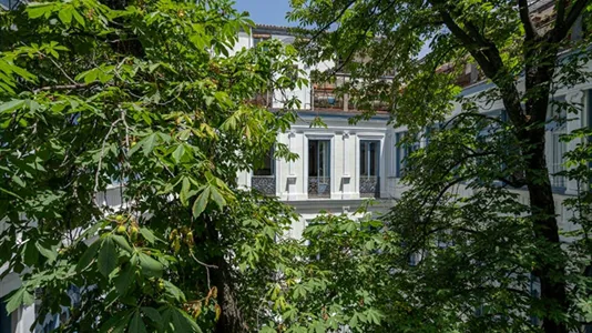 Rooms in Madrid Centro - photo 9