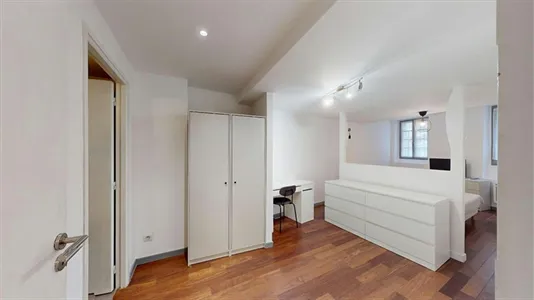 Rooms in Toulon - photo 4