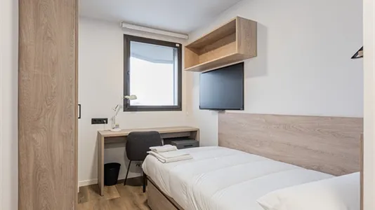 Rooms in Santander - photo 6