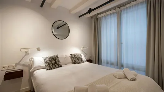 Apartments in Barcelona Eixample - photo 6