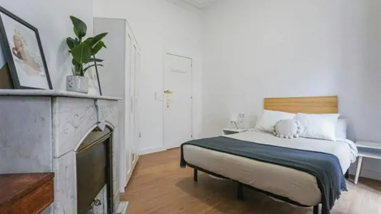 Rooms in Madrid Moncloa-Aravaca - photo 1