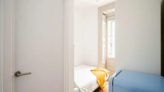 Rooms in Madrid Centro - photo 4