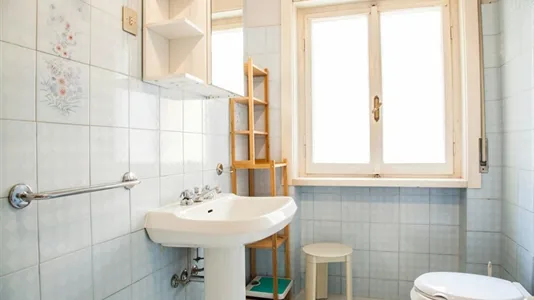 Rooms in Roma Municipio IV – Tiburtino - photo 10