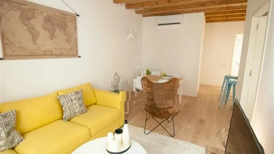 Apartments in Barcelona Ciutat Vella - photo 2