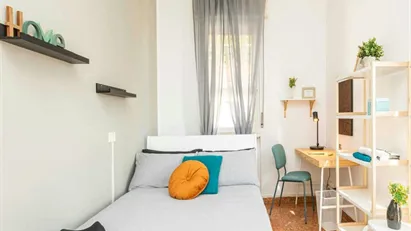 Room for rent in Milano Zona 5 - Vigentino, Chiaravalle, Gratosoglio, Milan