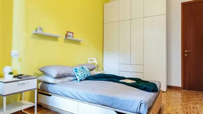 Room for rent in Milano Zona 9 - Porta Garibaldi, Niguarda, Milan