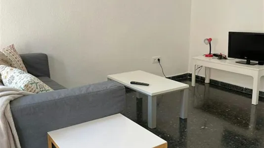 Rooms in Valencia Ciutat Vella - photo 8