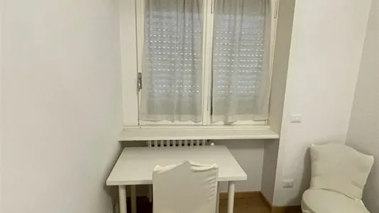 Rooms in Roma Municipio XIV – Monte Mario - photo 2