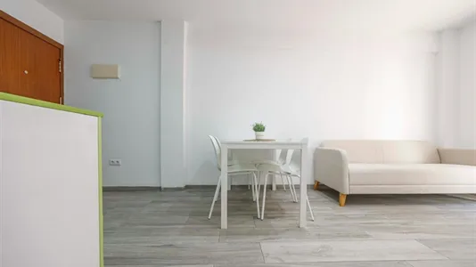 Rooms in Tavernes Blanques - photo 10