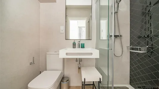 Rooms in Málaga - photo 7