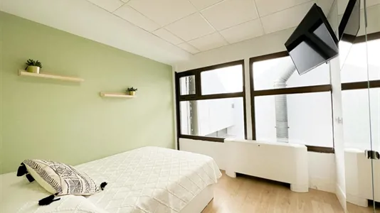 Rooms in Madrid Chamberí - photo 1