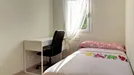 Room for rent, Zaragoza, Aragón, &lt;span class=&quot;blurred street&quot; onclick=&quot;ProcessAdRequest(8997710)&quot;&gt;&lt;span class=&quot;hint&quot;&gt;See streetname&lt;/span&gt;[xxxxxxxxxxxxx]&lt;/span&gt;