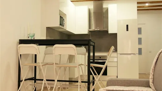 Apartments in Barcelona Ciutat Vella - photo 7