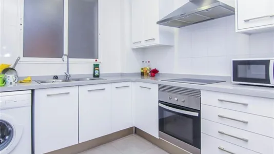 Rooms in Valencia Ciutat Vella - photo 9