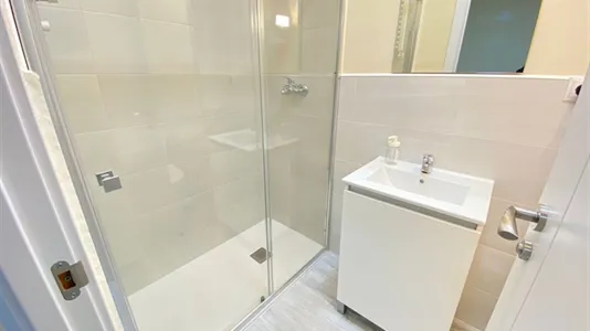 Rooms in Madrid San Blas - photo 9