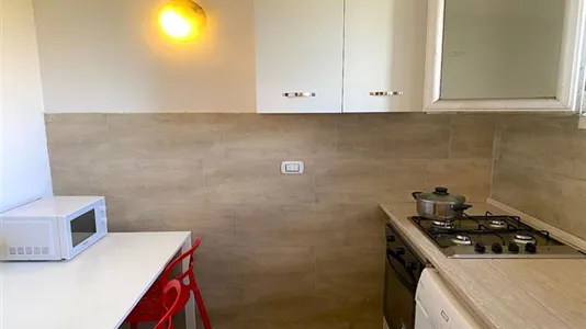 Rooms in Roma Municipio VI – Roma Delle Torri - photo 5