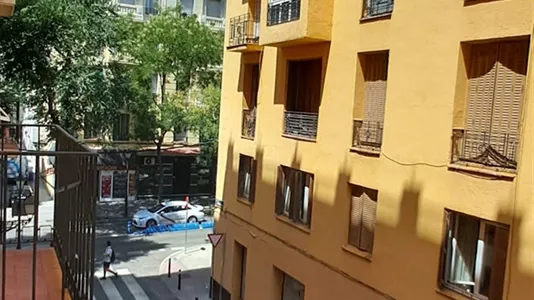 Rooms in Madrid Chamberí - photo 3