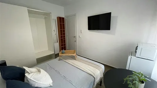 Rooms in Barcelona Sants-Montjuïc - photo 5